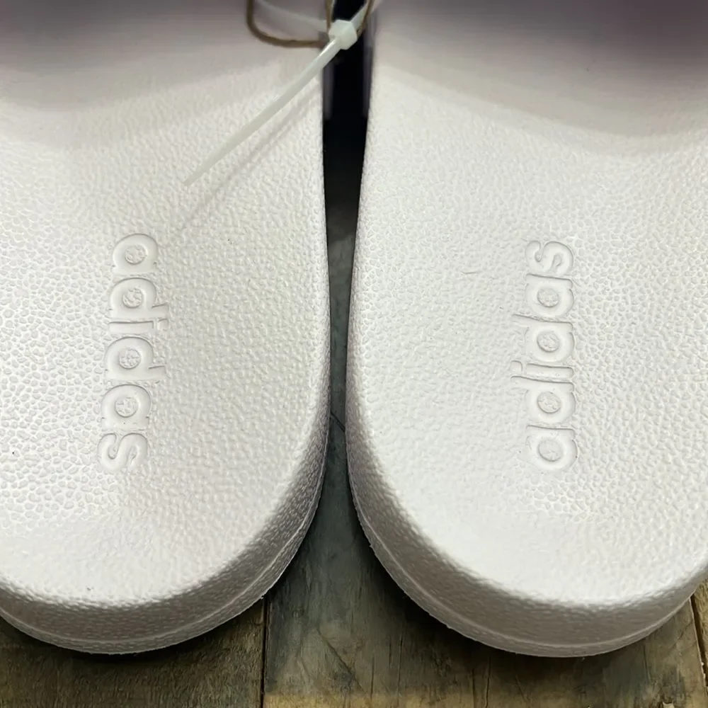 NWT FROZEN ADIDAS SHOWER SHOES KIDS SIZE 6